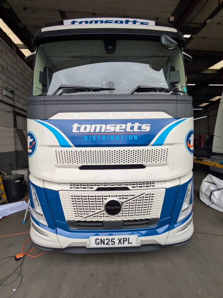 Tomsetts Distribution Volvo FH - front view